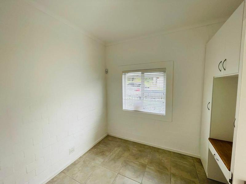 To Let 2 Bedroom Property for Rent in Simons Town Western Cape